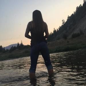 Meet your Posher, Brittney